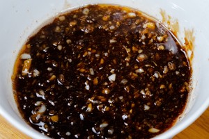 蒜蓉粉丝蒸扇贝（清晰图片步骤讲解）