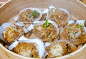 蒜蓉粉丝蒸扇贝（清晰图片步骤讲解）