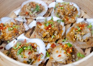 蒜蓉粉丝蒸扇贝（清晰图片步骤讲解）