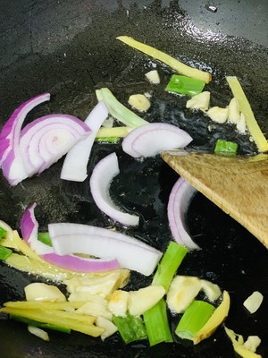 爆炒扇贝肉（太鲜啦）
