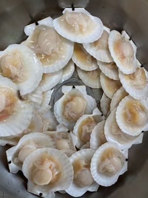 零失败的蒜蓉粉丝蒸扇贝