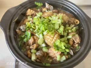 一夜暴富：鲍鱼香螺鸡煲