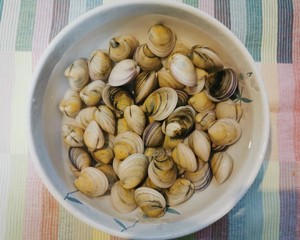 孩子大人都爱喝的蛤蜊鲜蔬海鲜浓汤
