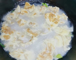 孩子大人都爱喝的蛤蜊鲜蔬海鲜浓汤