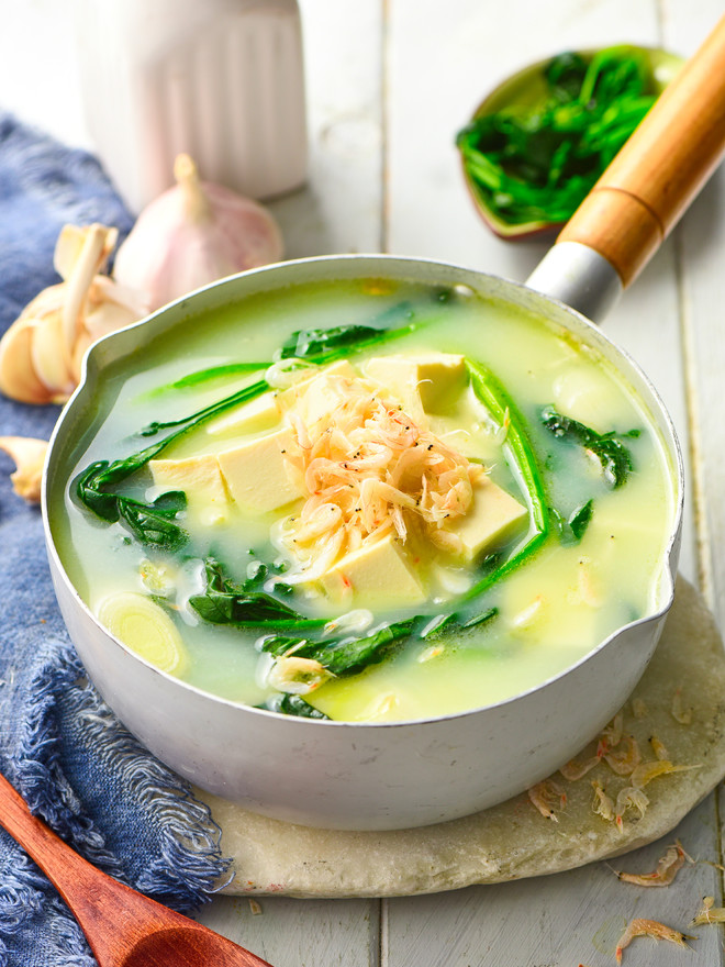 豆腐虾米菠菜汤