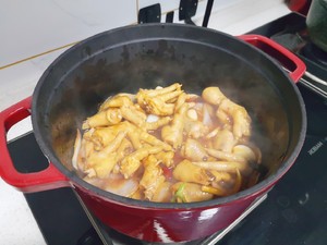 超美味的鸡爪明虾煲