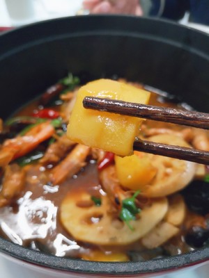 超美味的鸡爪明虾煲