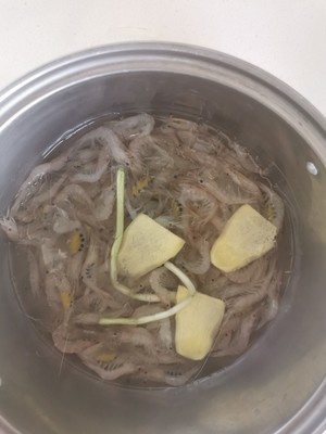 白灼盐水海白虾