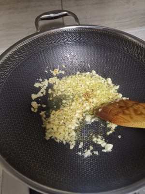 集颜值美味于一身的蒜蓉竹节虾
