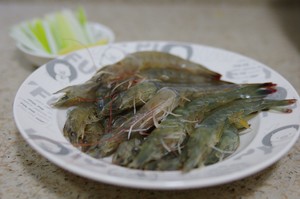 白灼草虾