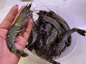 避风塘草虾