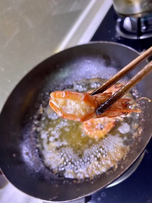 避风塘草虾