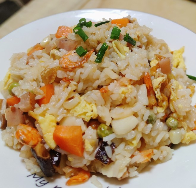 虾干什锦炒饭