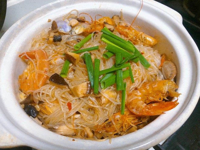 虾皇海鲜粉丝煲