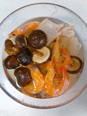 虾皇海鲜粉丝煲