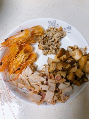 虾皇海鲜粉丝煲