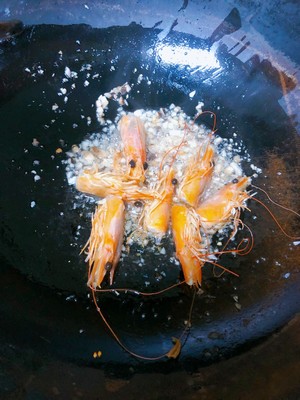 虾皇海鲜粉丝煲