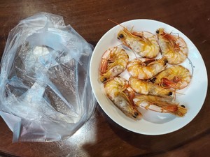 吃虾干方法1