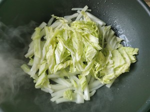 粉丝煲～虾干白菜粉丝煲