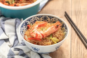 粉丝煲～虾干白菜粉丝煲