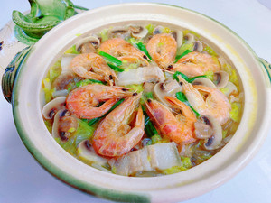 【冬日暖身汤】白菜虾干粉丝煲