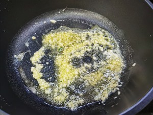 ?虾的王炸吃法?蒜香奶油北极甜虾焗蘑菇