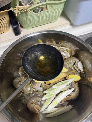 比清蒸和水煮还要省事的干腾（tēng）皮皮虾