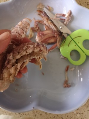 不伤手完整剥皮皮虾