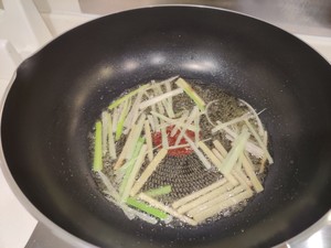 油焖大虾（黑虎虾）