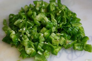 家常徽菜：青椒炒小河虾