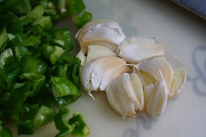 家常徽菜：青椒炒小河虾