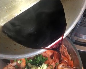 三步完成的酱油河虾