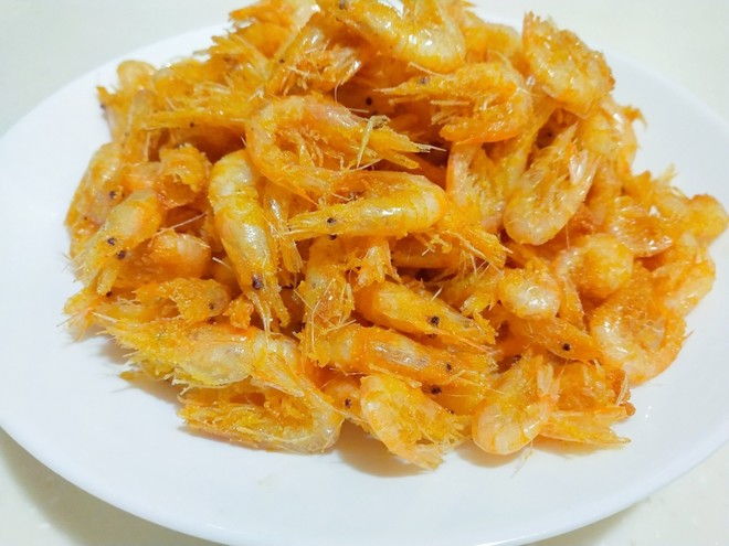 只需一个窍门、即可做出香酥可口脆的鲜炸小河虾、简单快捷、小朋友超爱