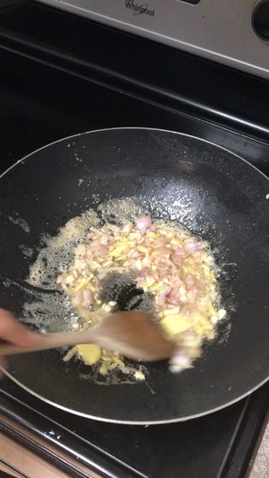 老广东酒楼的龙虾伊面
