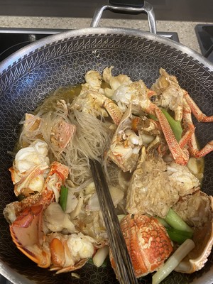 澳洲大龙虾的标准吃法