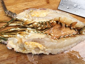 蒜蓉粉丝蒸龙虾（小青龙）