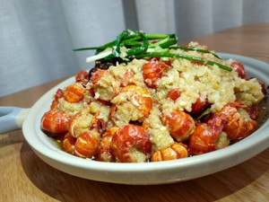 蒜蓉小龙虾 | 甜辣鲜香不油腻  |  一口一个虾尾太满足