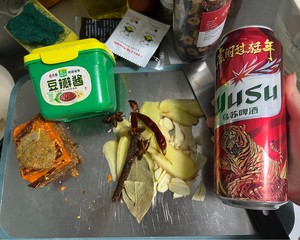 家庭版大排档麻辣小龙虾（或者说麻辣虾尾）