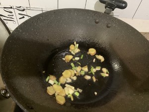 葱油河虾