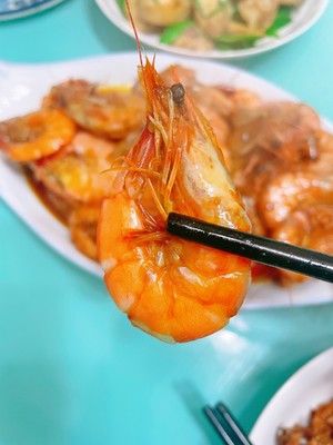 家常油焖明虾！连汤汁都好吃