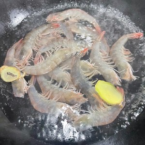 1分钟一道虾，虾肉鲜嫩紧实Q弹，白灼对虾
