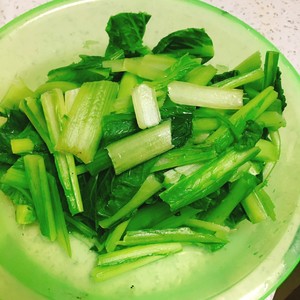 超级好吃的虾皮小白菜