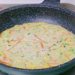 胡萝卜虾皮鸡蛋饼