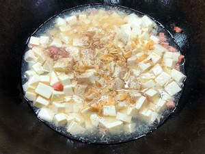 “火腿虾皮豆腐羹”超级无敌鲜！！低脂低油，很适合小孩子和老人～