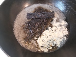 三分钟搞定的虾皮紫菜蛋花汤