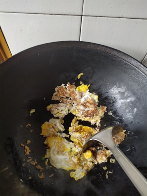虾皮炒鸡蛋(快点补钙！)