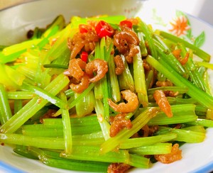 超鲜的海米炒香芹