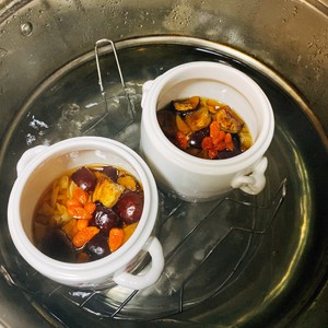 鲜奶炖鱼胶