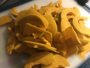 金汤花胶炖鸡煲
