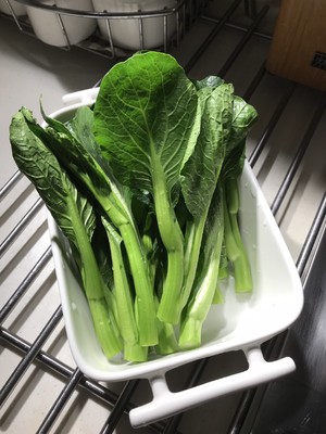 金汤花胶炖鸡煲